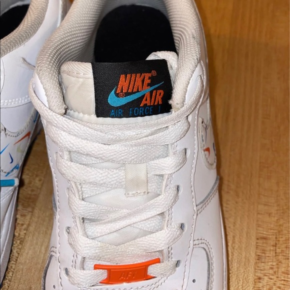 Men 2021 Nike Air Force 1 Swoosh Pack LV8 - Picture 12 of 12